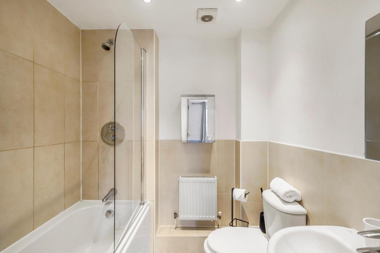 Luxnightzz - Two Bed - Close To North Station And Hospital Colchester Dış mekan fotoğraf