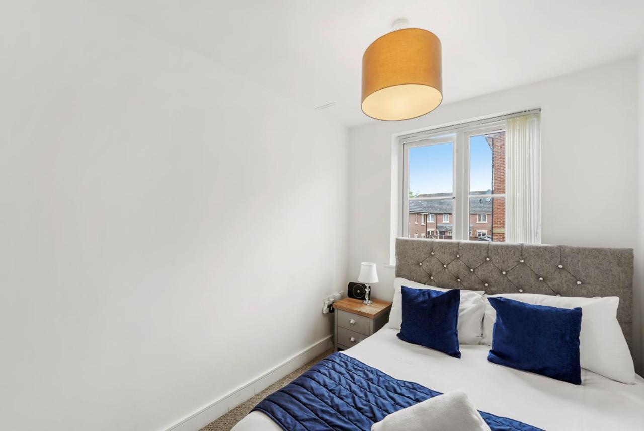 Luxnightzz - Two Bed - Close To North Station And Hospital Colchester Dış mekan fotoğraf
